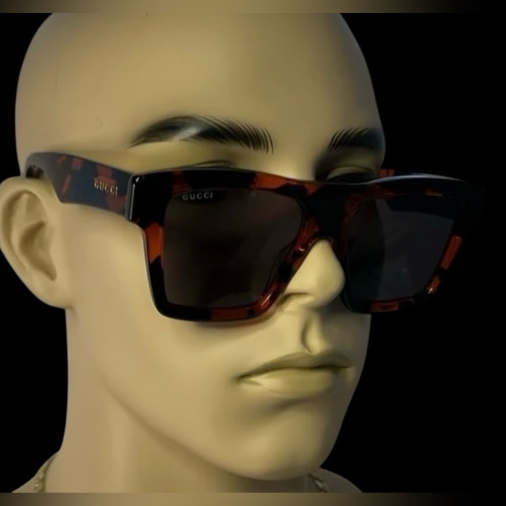 GUCCI NWT Tortoise Frame Square Sunglasses